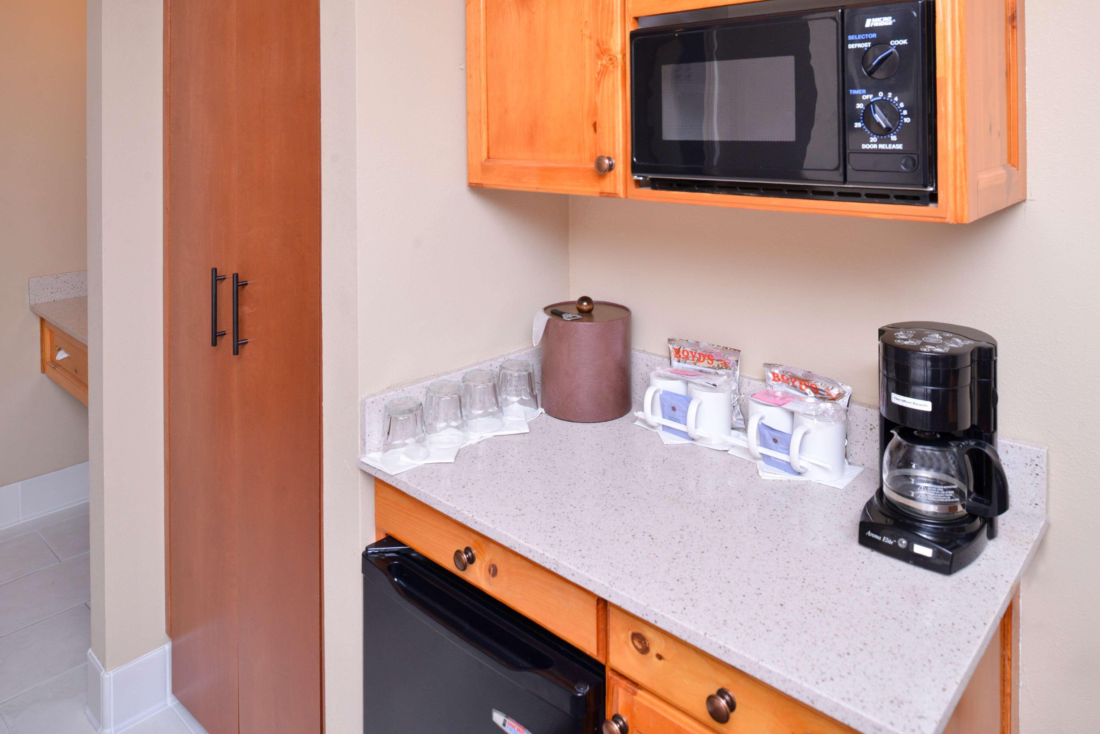 Best Western Plus Olympic Inn Klamath Falls Bagian luar foto