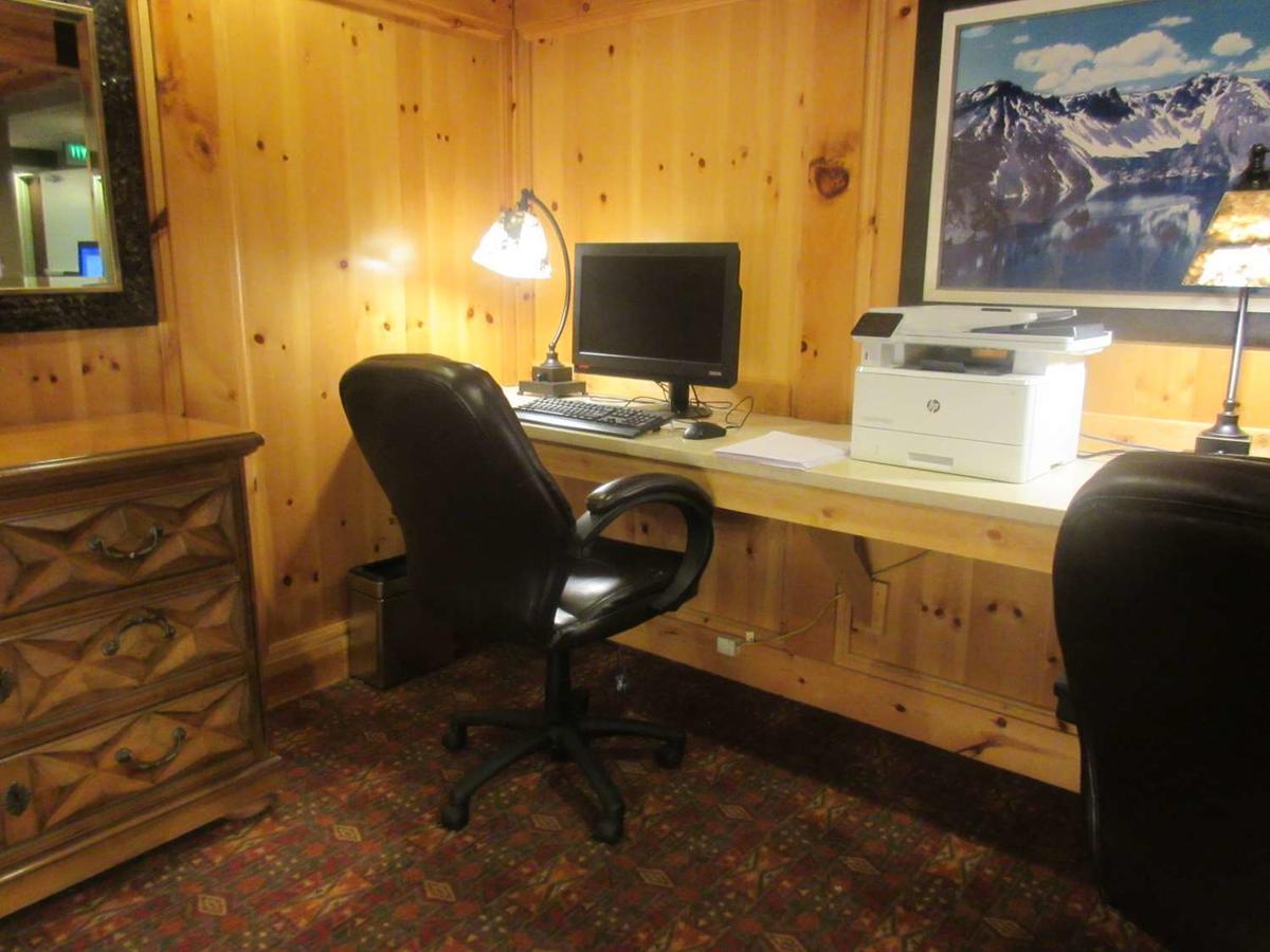 Best Western Plus Olympic Inn Klamath Falls Bagian luar foto