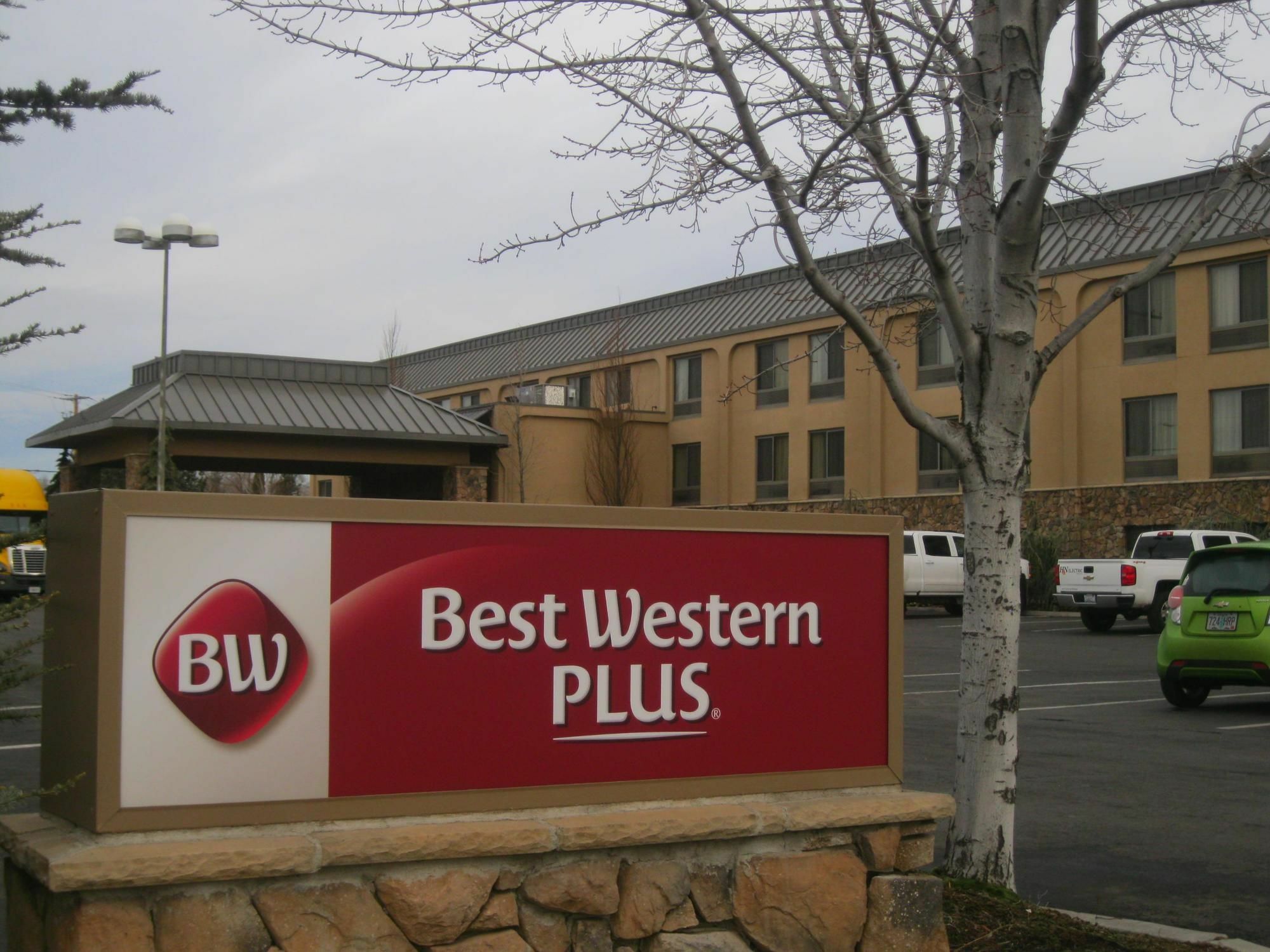 Best Western Plus Olympic Inn Klamath Falls Bagian luar foto